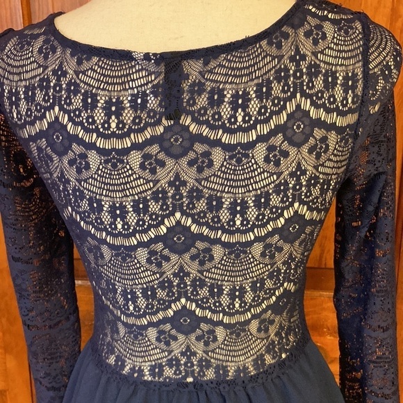 Divided H&M Navy Skater Dress Size 4 Career, Dressy - Picture 6 of 11